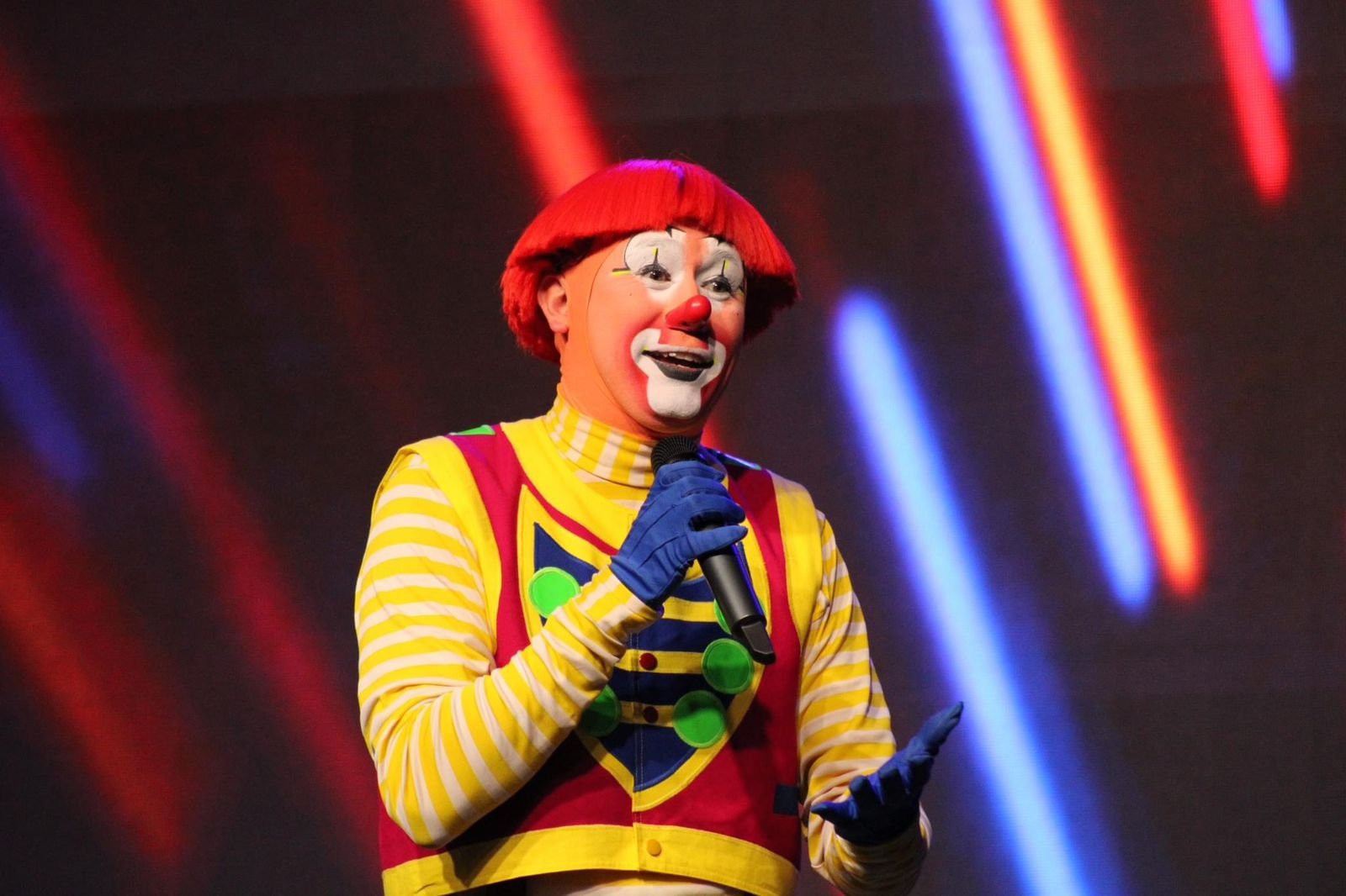 TODA MI VIDA ME HE DEDICADO A HACER REIR: LEITO QUE PAIQUE.